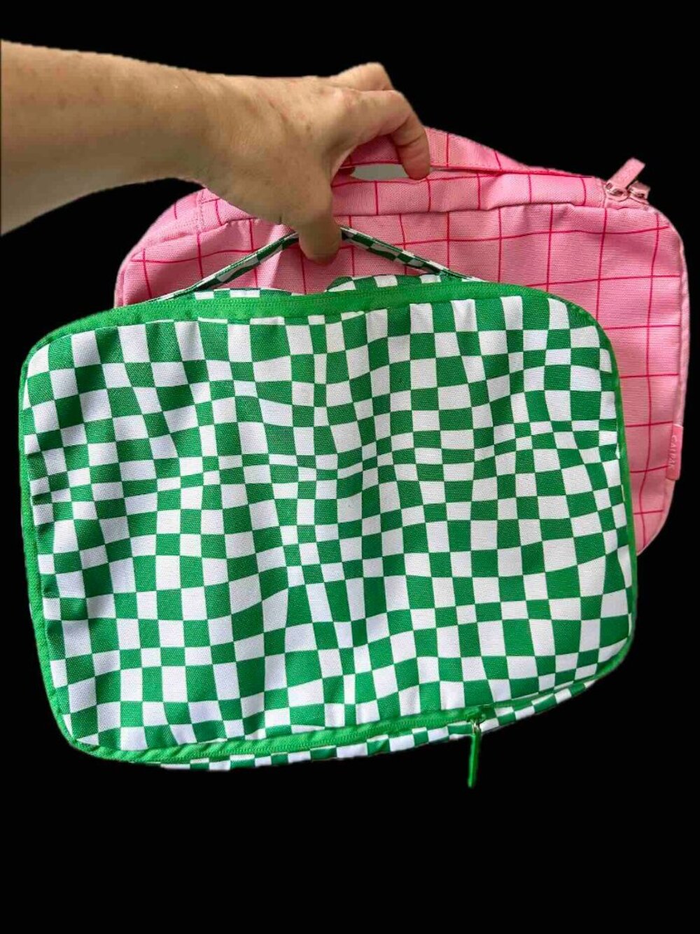 Like New CALPAK Compression Packing Cube in Green Checkerboard style Medium Size